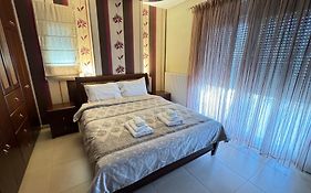 Luxurious Boutique 2